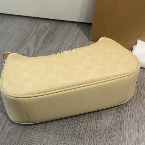 COACH Teri Shoulder Bag In Signature Canvas CV933 - Picture 7 of 9